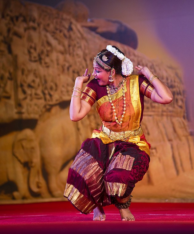 Sri Sai Kalamandir (Mamallapuram Dance Festival 2012 - Bharatanatyam)